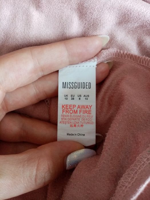 Sukienka pudrowy róż Missguided 38