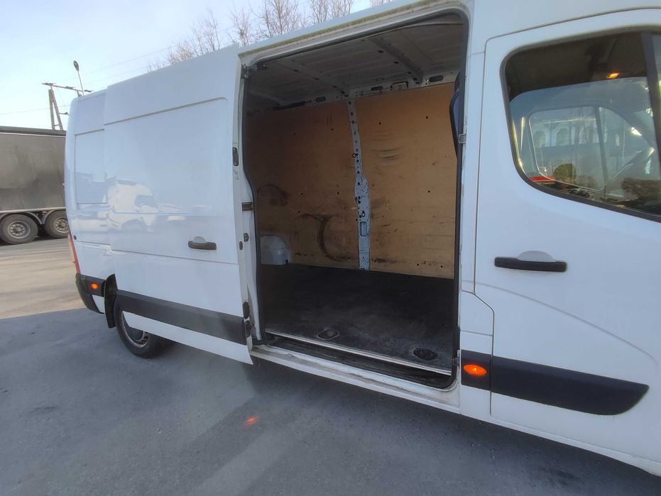 Renault Master 3 L3H2 2017r