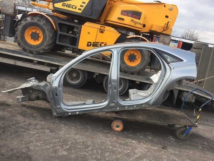 Четверть крыло кузов Audi A8 D4 разборка