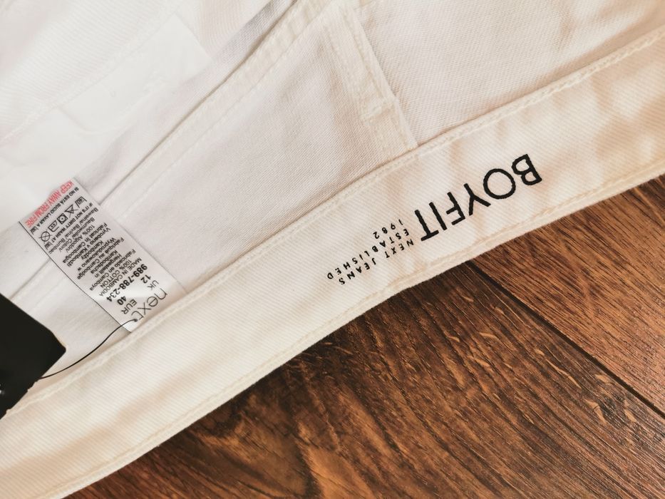 Spodnie dżinsowe jeansowe dżinsy jeansy mom fit L 40 z rozdarciami