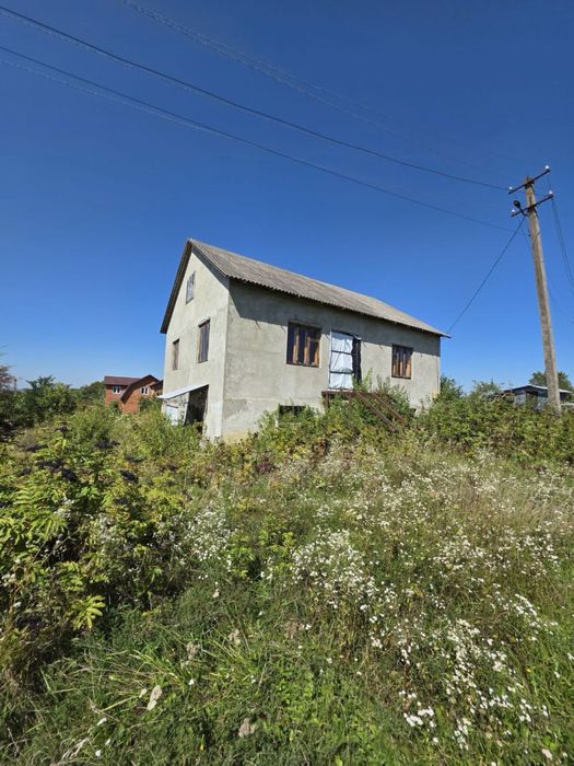 Будинок добротний, Хотин