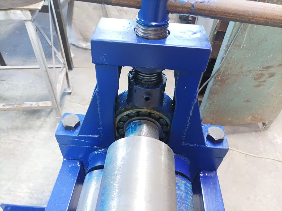 Тривалкові вальці 1550*4 мм