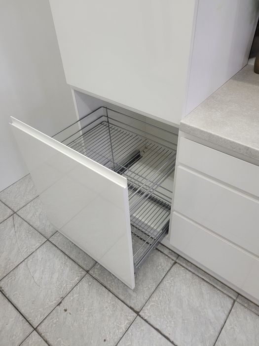 Kuchnia lakierowana, biała połysk. Wyprzedaż ekspozycji