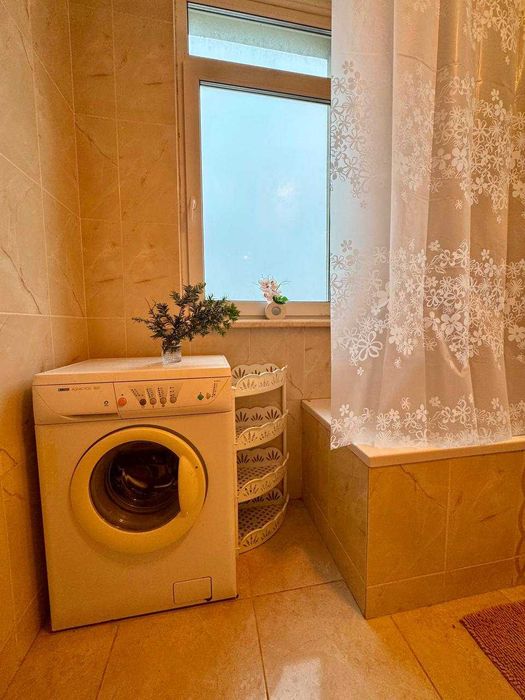 Большая 1- комнатная квартира в ЖК Малиновский по Бреуса от СК Стикон.