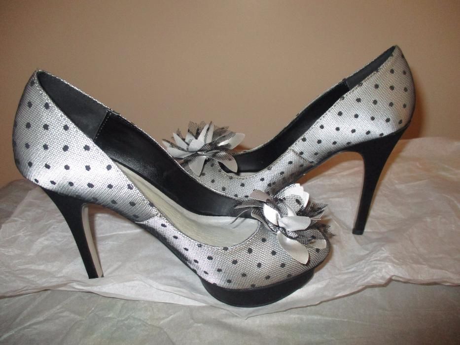 sapatos novos pacomena