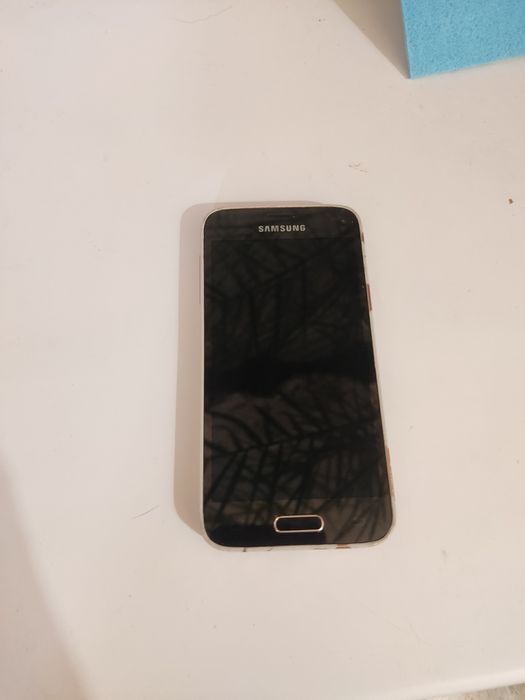 Samsung Galaxy S5 Mini (SM-G800F) Gold — Android 9, Super AMOLED