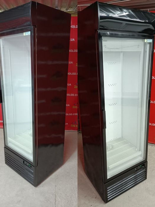 Холодильна вітрина. Холодильник для магазину Шафа холодильна