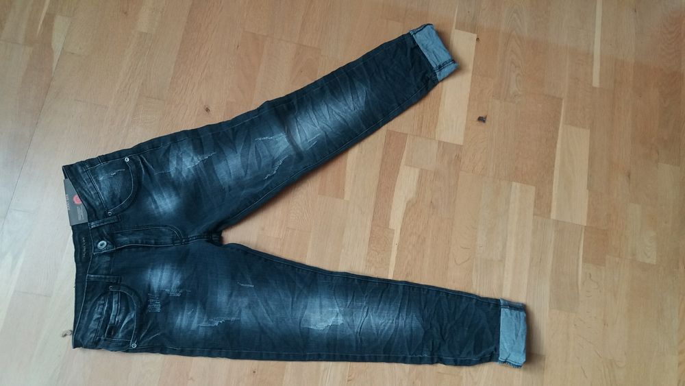 Yes Boy Jeans - nowe meskie jeans roz. 30 czarne przecierane rurki