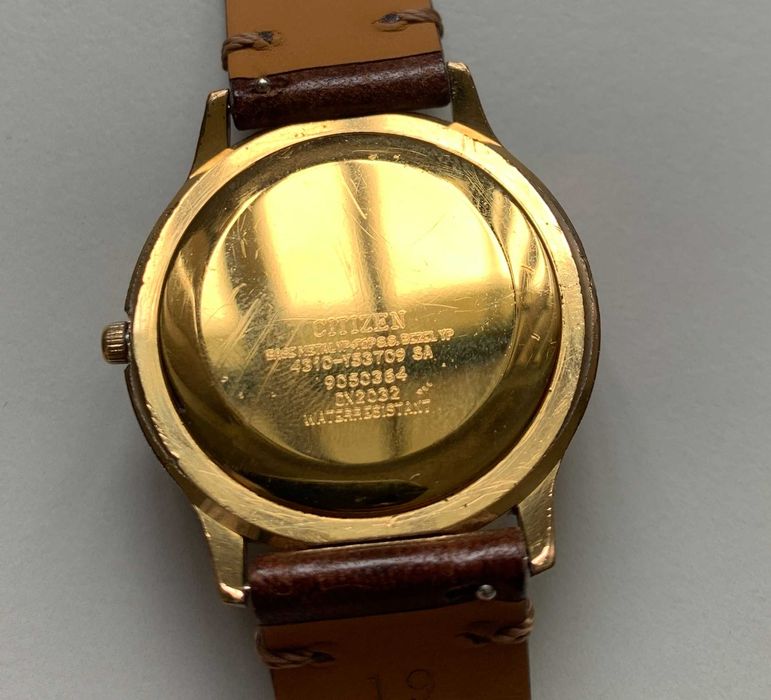 Relógio Citizen Noblia Lunar - em bom estado