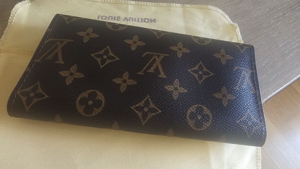 Carteira Louis Vuitton