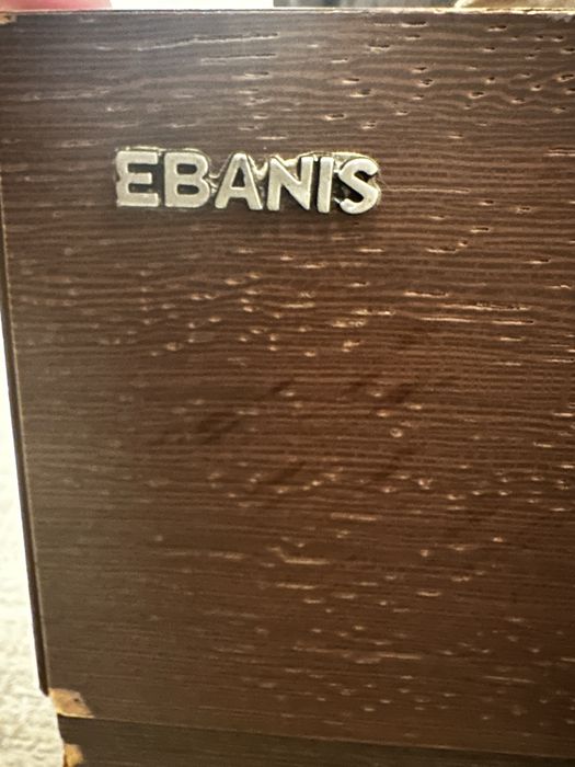 Conjunto EBANIS cabeceira e mesas de cabeceira