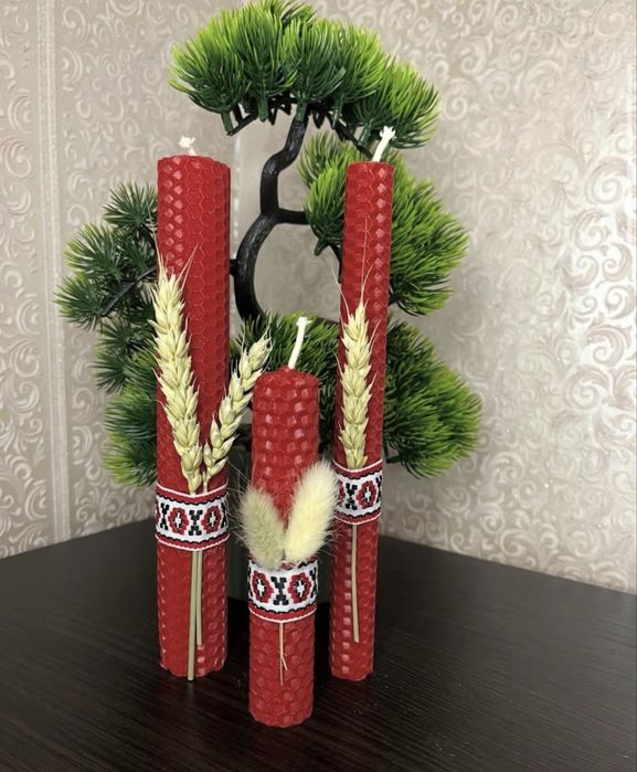 Свічки з вощини ручної роботи