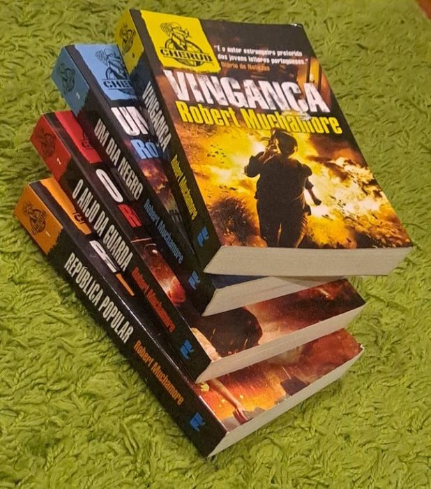 1° Livro 2º Coleção Cherub- Robert Muchamore NOVO