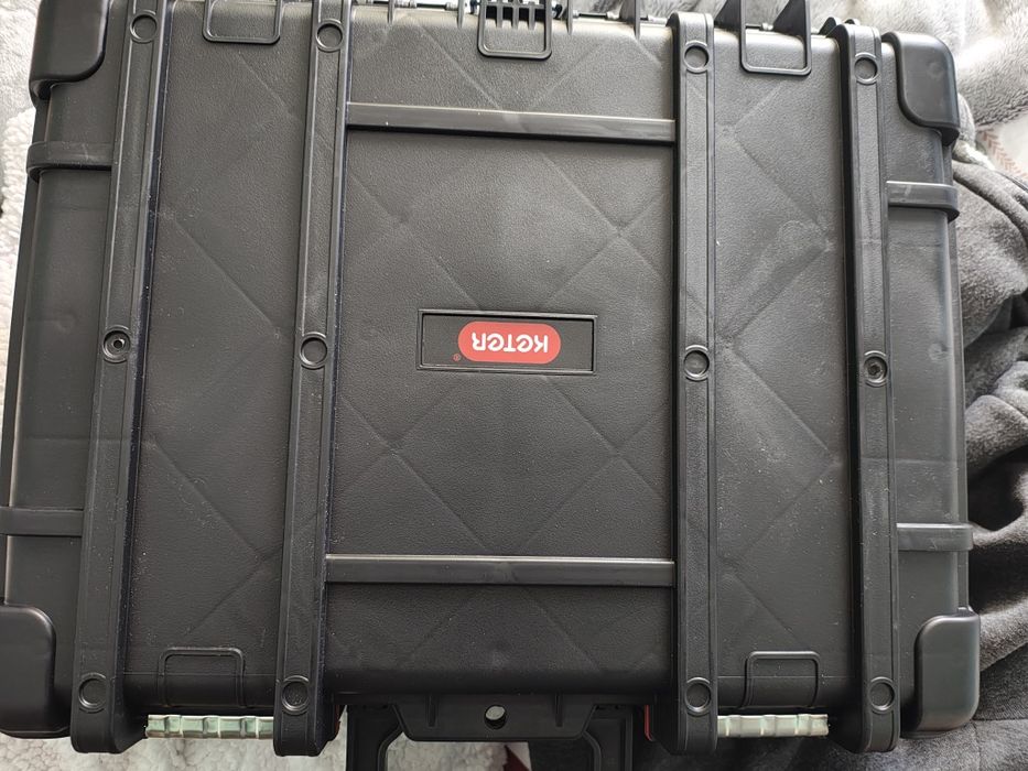 Skrzynka narzędziowa nowa