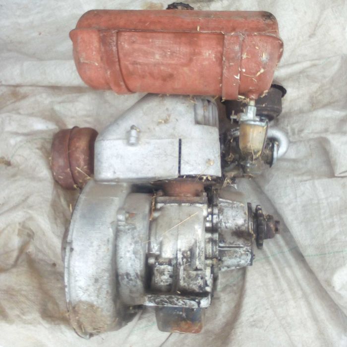 Зід ,двигун одно циліндровий