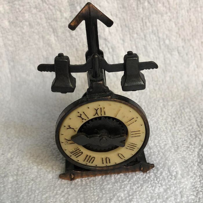 точилка для олівців карандаша вінтаж часи годинник