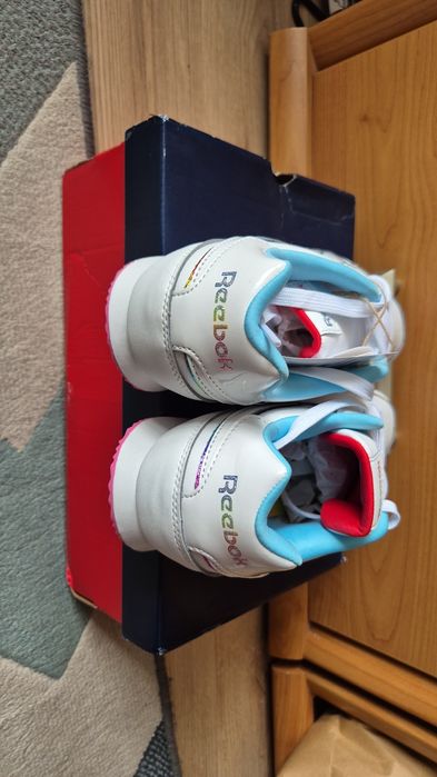buty Reebok białe