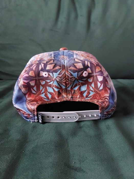 czapka snapback ezoteryka z czaszką