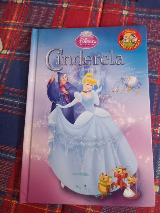 Livros infantis usados