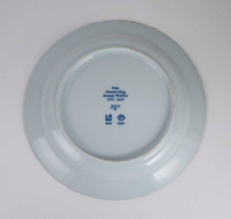 Prato porcelana azul e branca