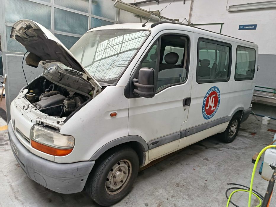 Renault Master 9 lugares