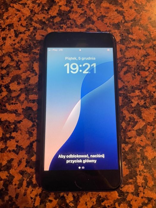 Smartfon Apple iphone SE 2020 64GB 4.7” czarny