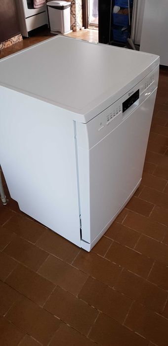 Máquina lavar de loiça nova