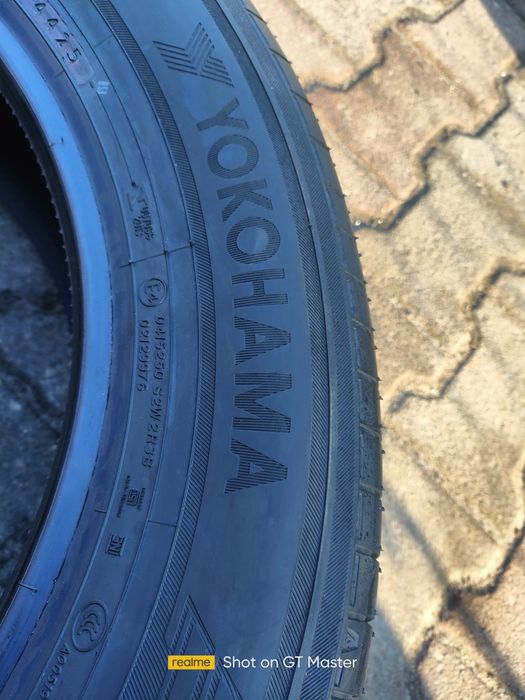 Yokohama Advan V61 E+ 235/60/18