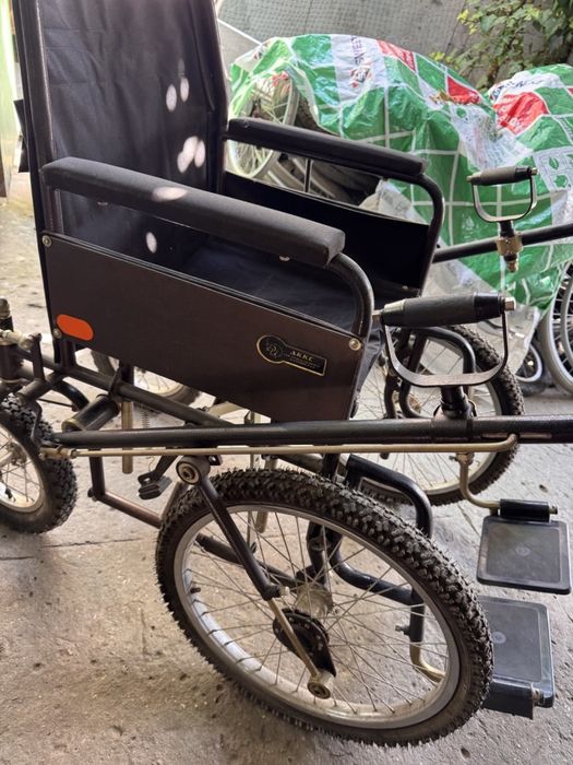 Инвалидная коляска