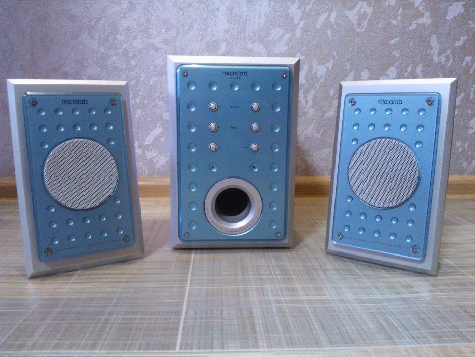 Сабвуфер. Акустика Microlab M-555