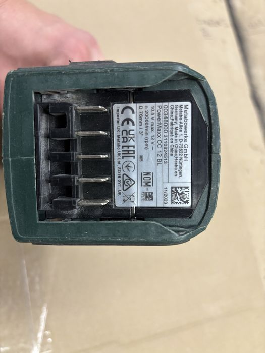 Акумуляторна болгарка Metabo CC 12 BL акумулятор 4ah