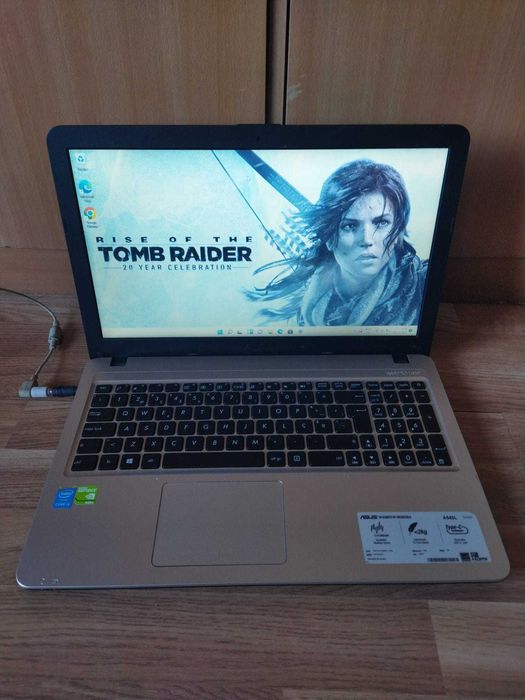 Portátil Asus A540L I3 5005U