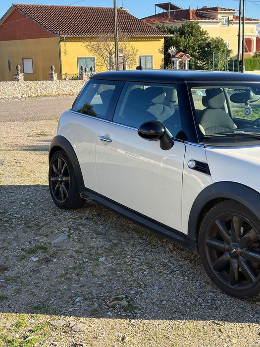 Mini cooper D 1.6 revisão completa impecável