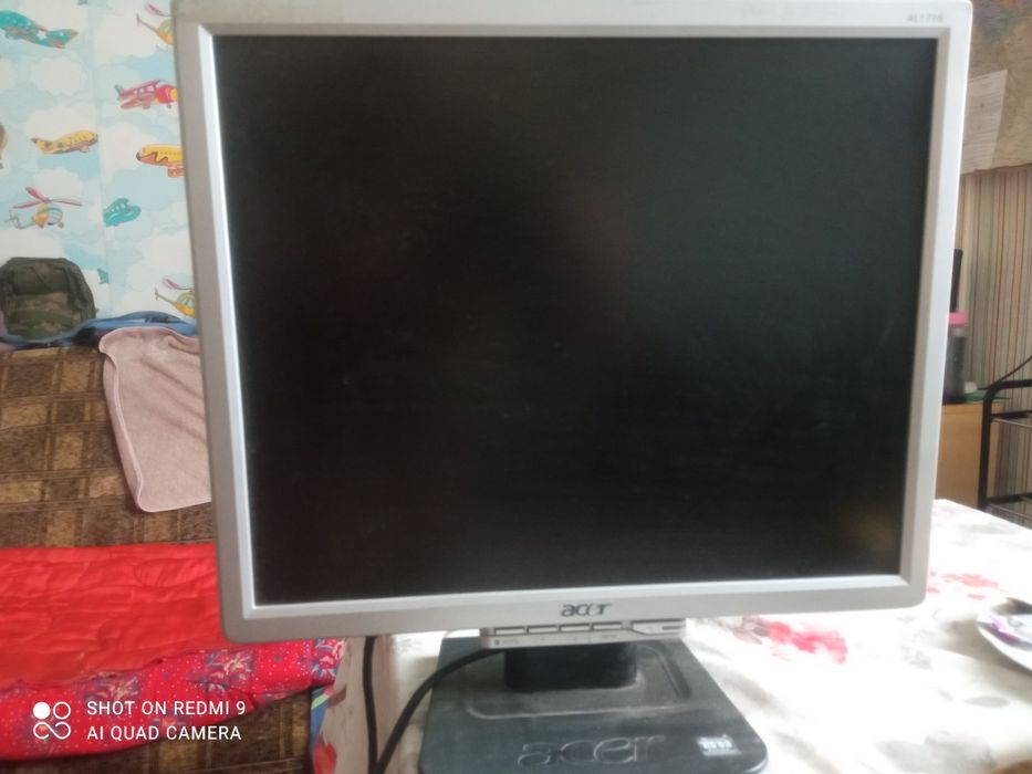 Продам монітор 17 дюймів. 450 грн