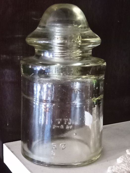 Isolador elétrico antigo grande em vidro