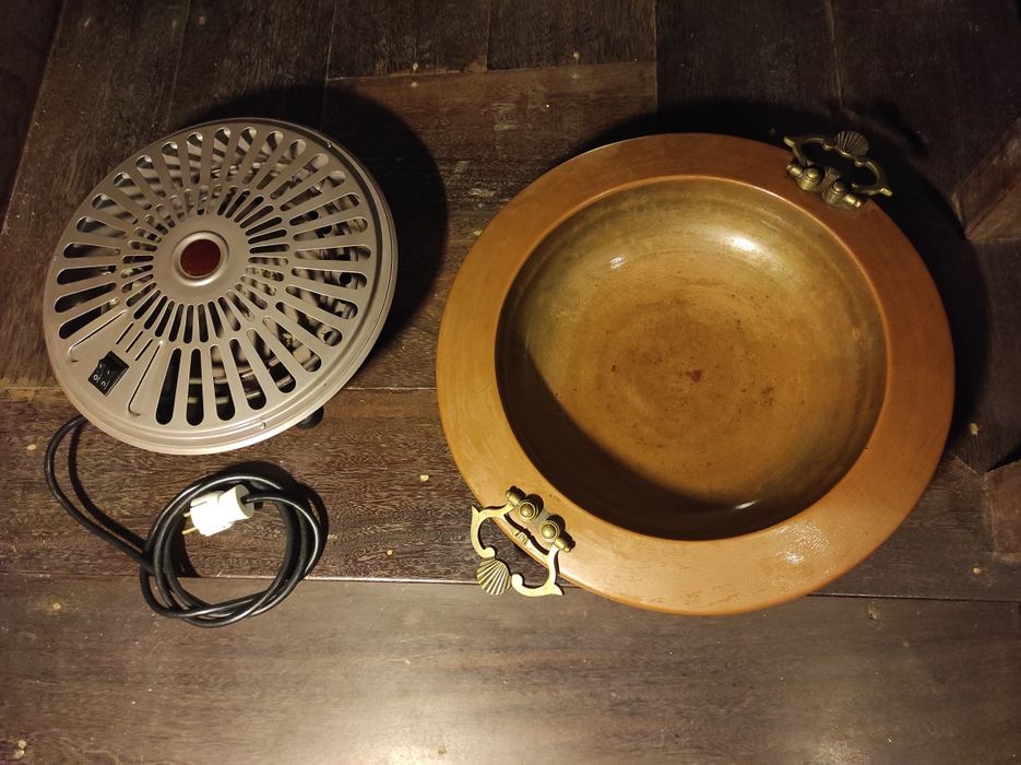 Braseiro em cobre, com pegas em bronze + braseiro eléctrica.