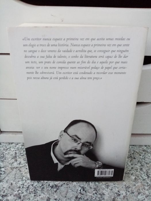 Vendo três livros
