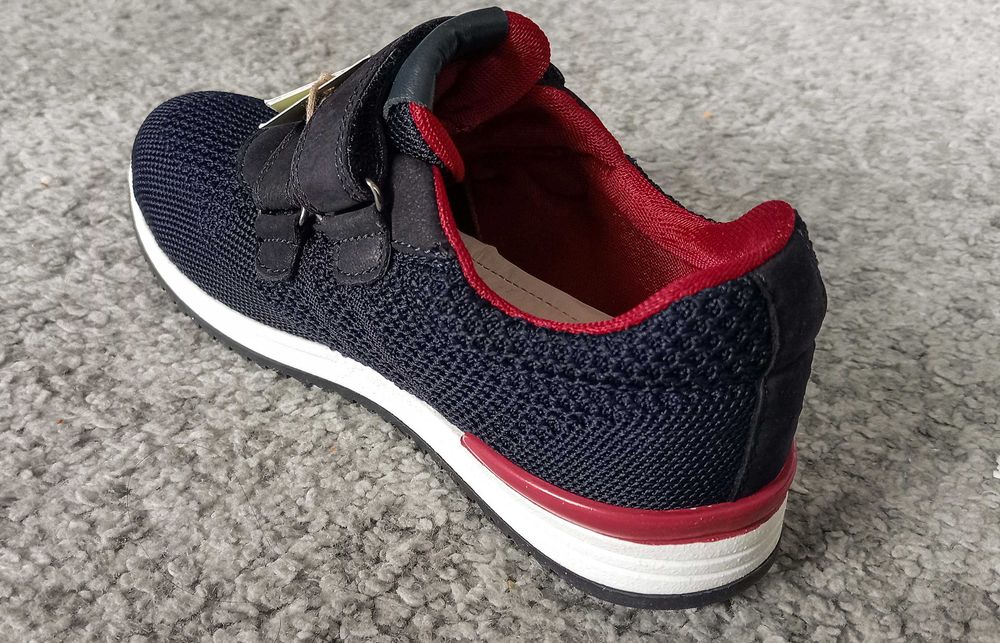 Nowe sneakersy dziecięce Lasocki Young rozmiar 33