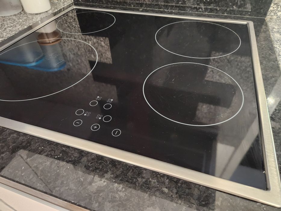 Placa vitro + forno + exaustor