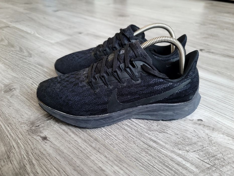 Продам фірмові кросівки Nike Air Zoom Pegasus 36