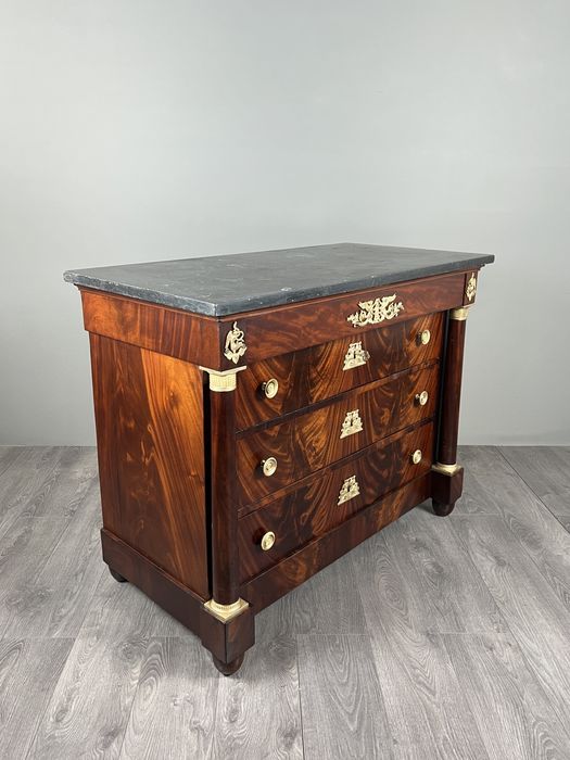 Антикварний комод в стилі Ампір