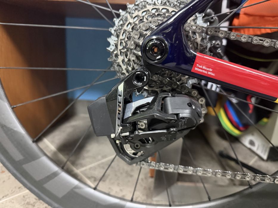 Trek madone slr7 gen 8 sram force T.S