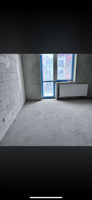 Продаж 2 к квартири . Будинок з газом та зданий . Можна по програмах