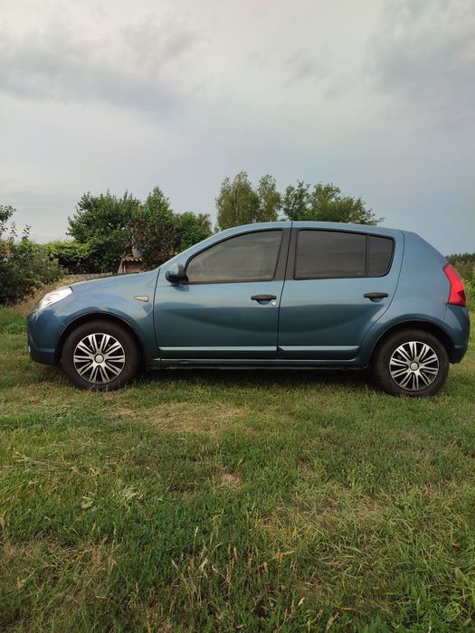 Dacia sandero 1,4 2010