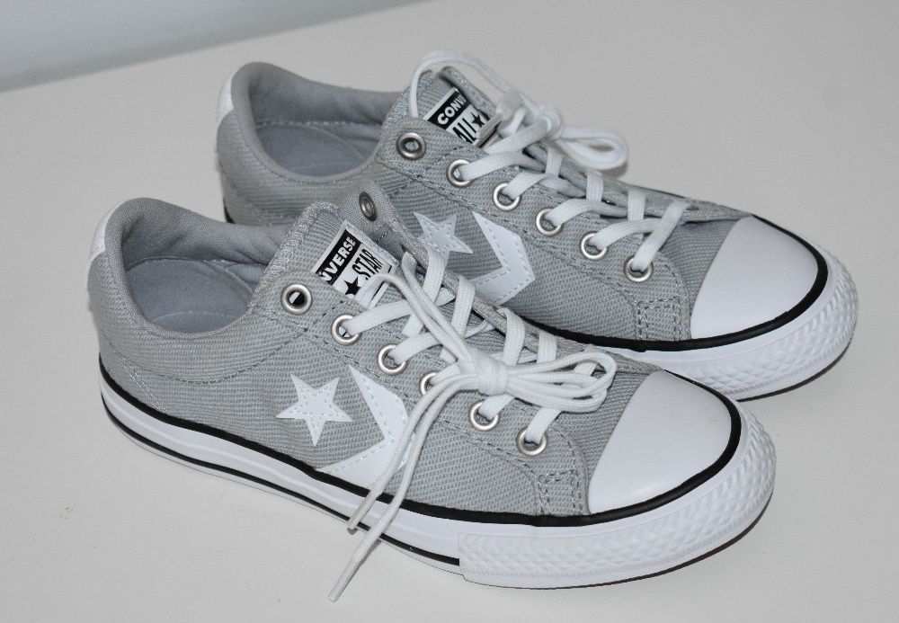 4Nowe Trampki Converse, rozmiar 32,33 Chuck Taylor