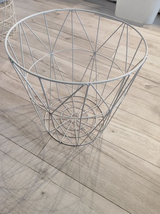 Ikea kvistbro  pojemnik na zabawki / stolik