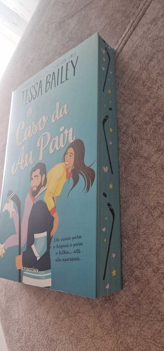 Livro com Edges - O caso da Au Pair