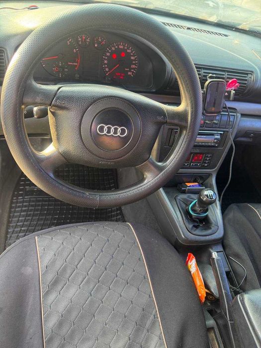 Автомобіль audi a4 b5