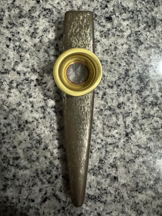 Kazoo (instrumento de sopro)