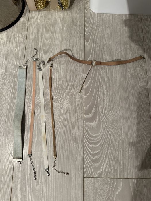 Zestaw chokerow 5 sztuk Kim Kardashian jeans bez zamsz hit!
